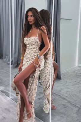 VALIYA ruha