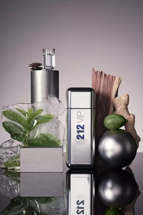 Carolina Herrera 212 VIP Men EDT 100 ml parfümIVET.HU - A te online butikod.