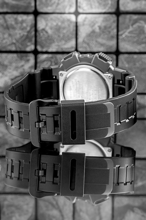 CASIO AEQ-110W-1AVDF férfi karóra, Szín: fekete, IVET.HU - A te online butikod.