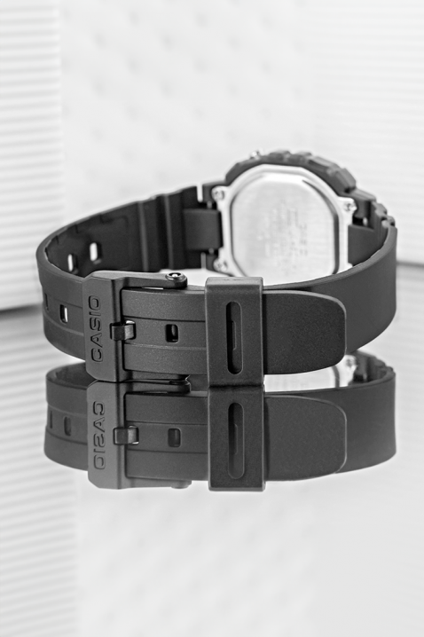 CASIO LA-20WH-4ADF női karóra, Szín: fekete, IVET.HU - A te online butikod.