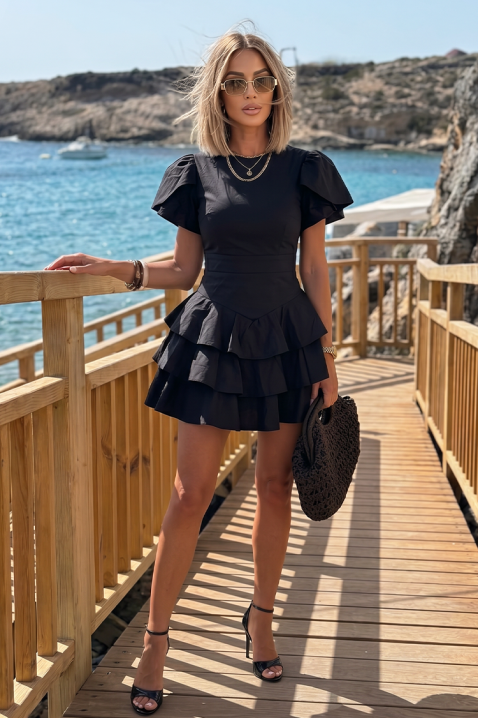 ZOLVENA BLACK rövid ruha hangsúlyos derékkal, fodorral, Szín: fekete, IVET.HU - A te online butikod.