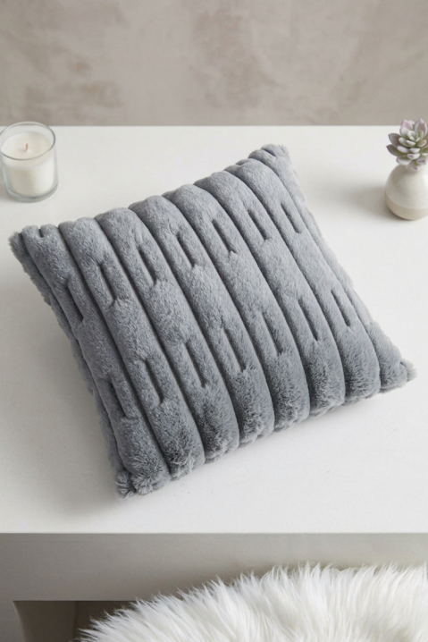 MARLENZA GREY domborművel 40x40 cm dekoratív párnahuzat, Szín: szürke, IVET.HU - A te online butikod.