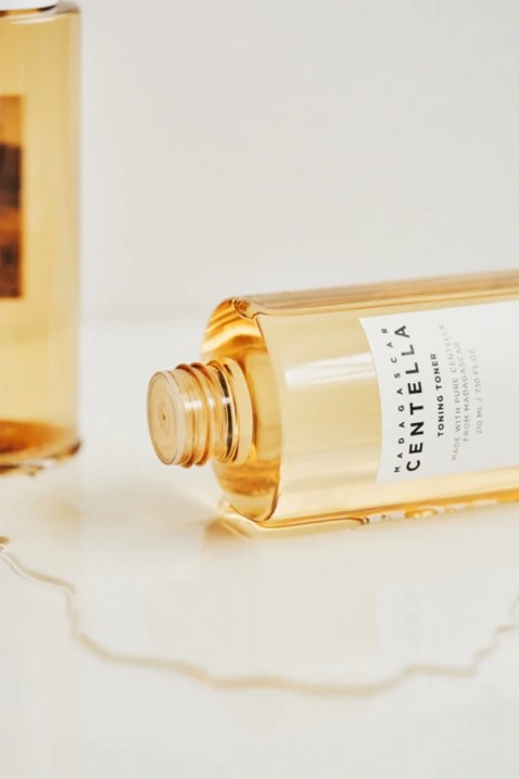 SKIN1004 Madagascar Centella Toning Toner 30 mlIVET.HU - A te online butikod.