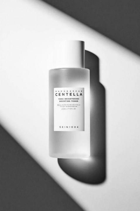 SKIN1004 Madagascar Centella Tone Brightening Boosting Toner 210 mlIVET.HU - A te online butikod.
