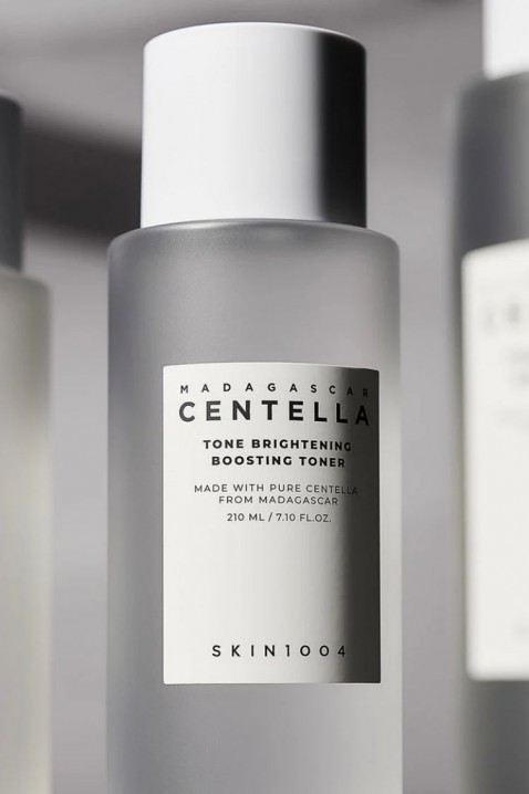 SKIN1004 Madagascar Centella Tone Brightening Boosting Toner 210 mlIVET.HU - A te online butikod.