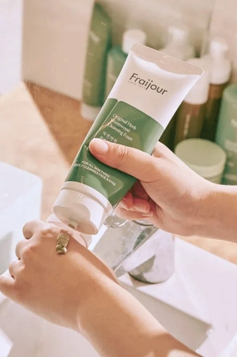 Fraijour Original Herb Wormwood Cleansing Foam 150 mlIVET.HU - A te online butikod.