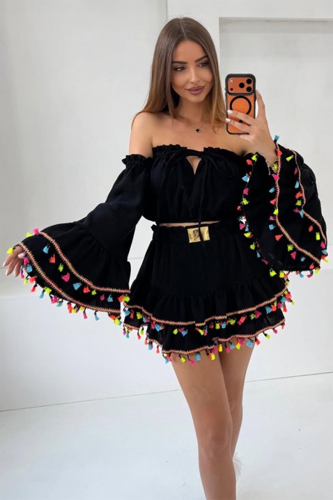 FIESTIA BLACK női boho szett, rövid top látványos ujjal, rojtos miniszoknyával, Szín: fekete, IVET.HU - A te online butikod.