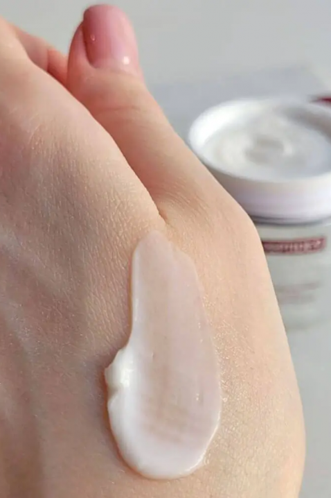 MEDI-PEEL Peptide 9 Volume and Tension Tox Cream PRO 50 mlIVET.HU - A te online butikod.