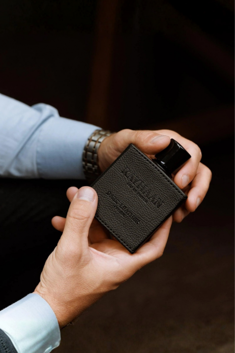 Rayhaan Dark Leather arab parfüm EDP 100 mlIVET.HU - A te online butikod.