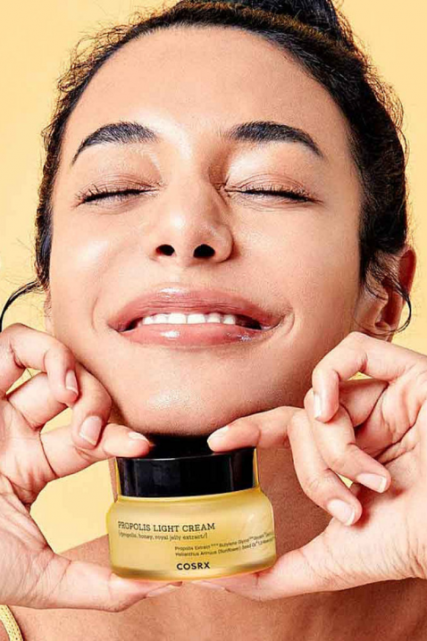 COSRX Propolis Light Cream Light Cream, 65 mlIVET.HU - A te online butikod.